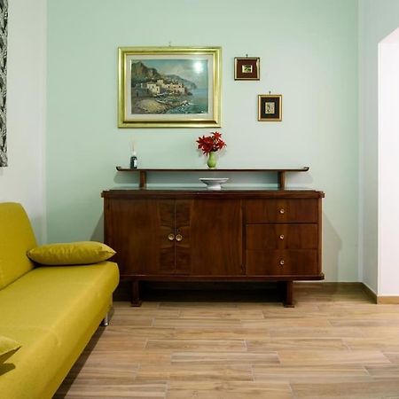 Stazione Treni - Wi-Fi & Netflix Cozy Space Appartement Salerno Buitenkant foto