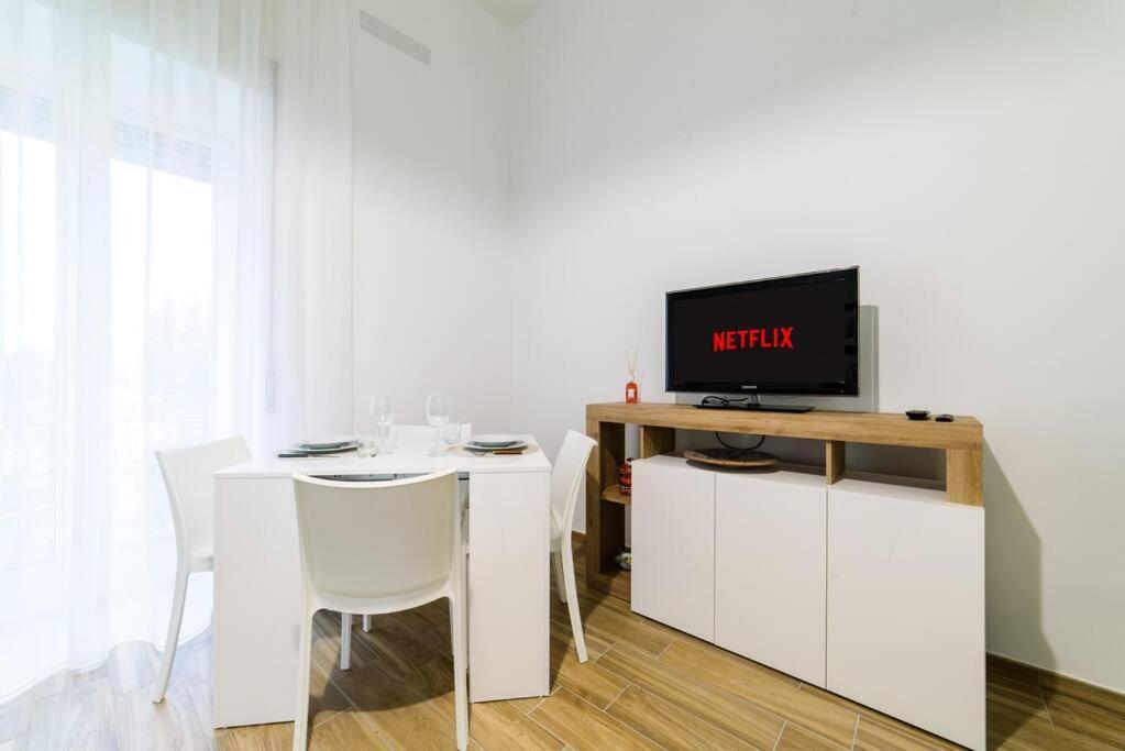 Stazione Treni - Wi-Fi & Netflix Cozy Space Appartement Salerno Buitenkant foto