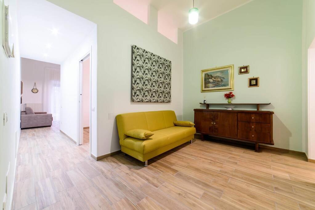 Stazione Treni - Wi-Fi & Netflix Cozy Space Appartement Salerno Buitenkant foto