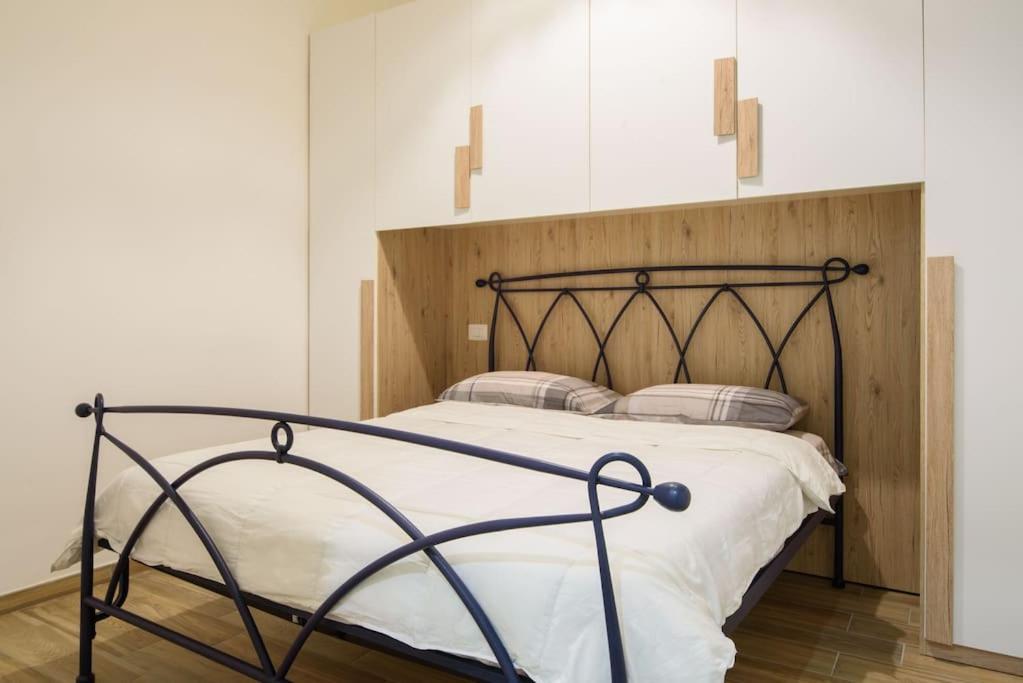 Stazione Treni - Wi-Fi & Netflix Cozy Space Appartement Salerno Buitenkant foto